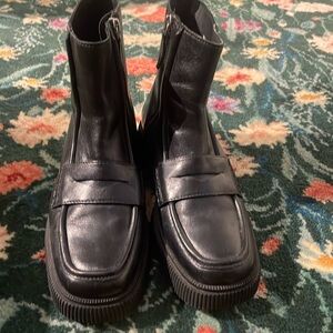 Nasty Gal ankle boots exceptional condition. 7.5